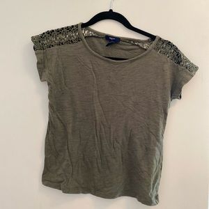 GAP shirt girls medium 8/9